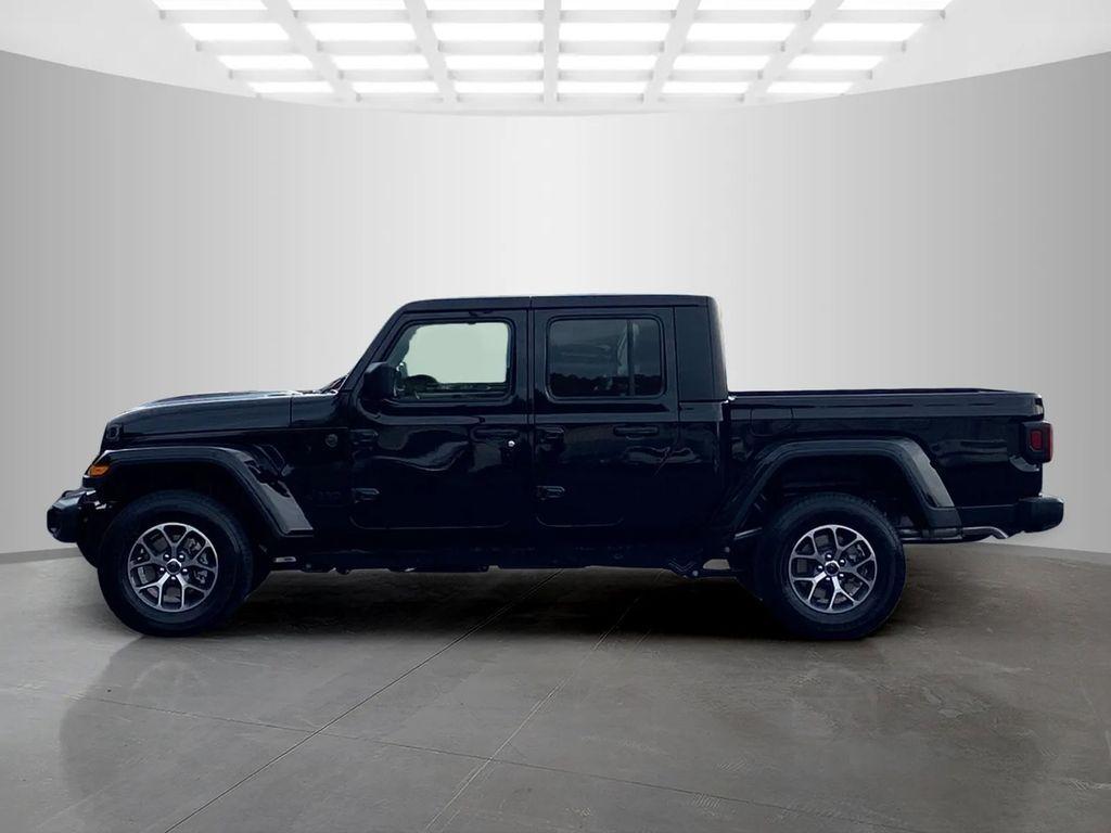 Black Clearcoat 2026 Jeep Gladiator Sport