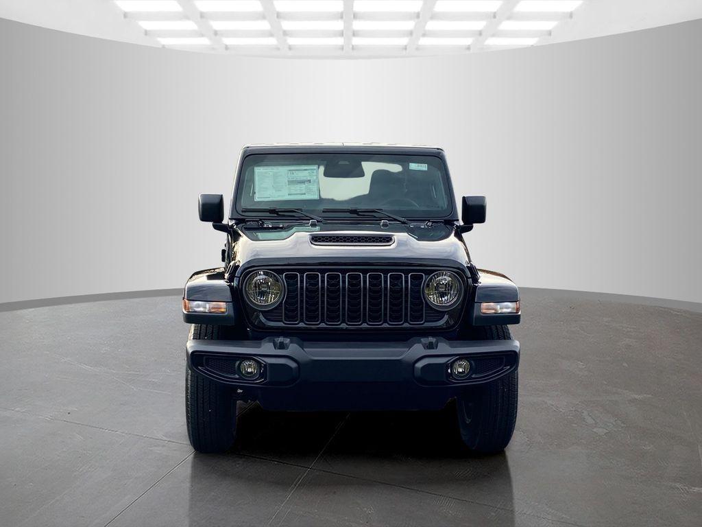 Black Clearcoat 2026 Jeep Gladiator Sport