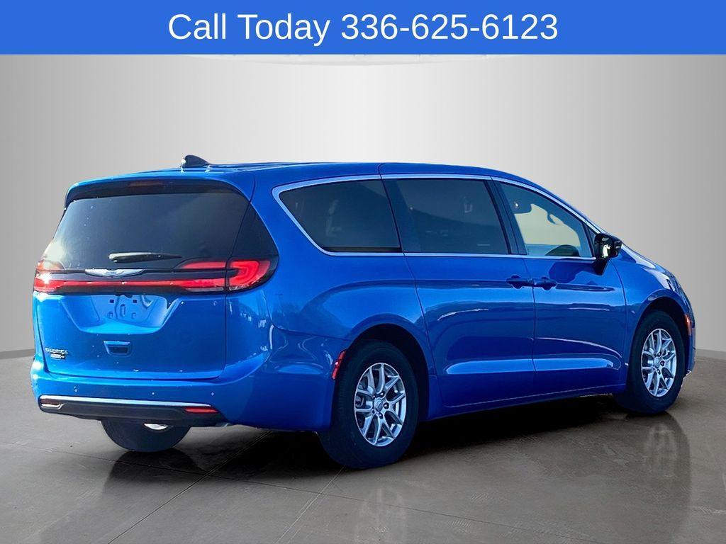 new 2026 Chrysler Pacifica car, priced at $41,925