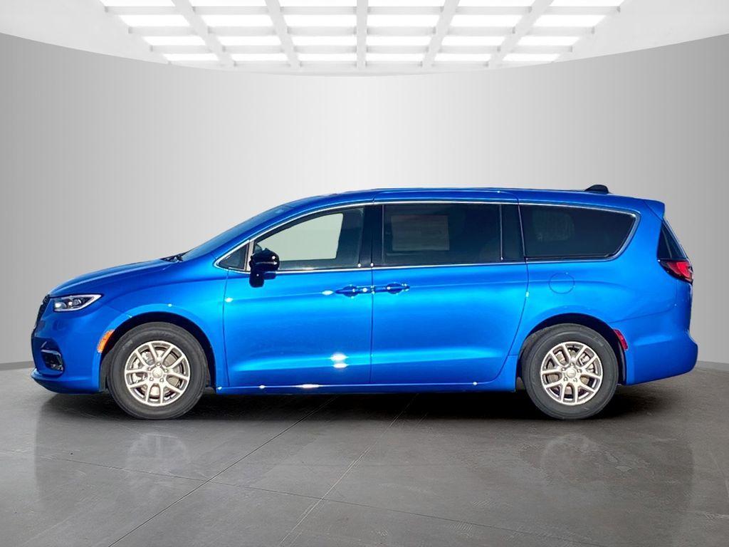 new 2026 Chrysler Pacifica car, priced at $40,425