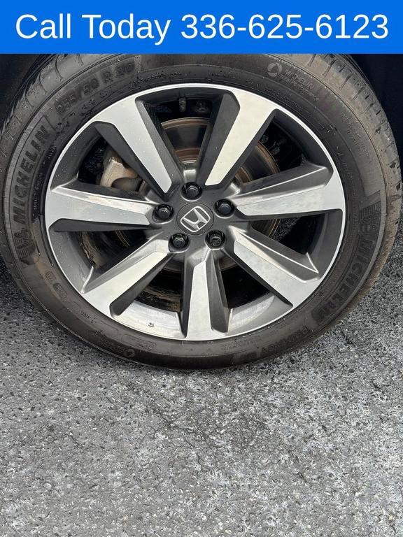 used 2023 Honda Pilot car, priced at $39,784