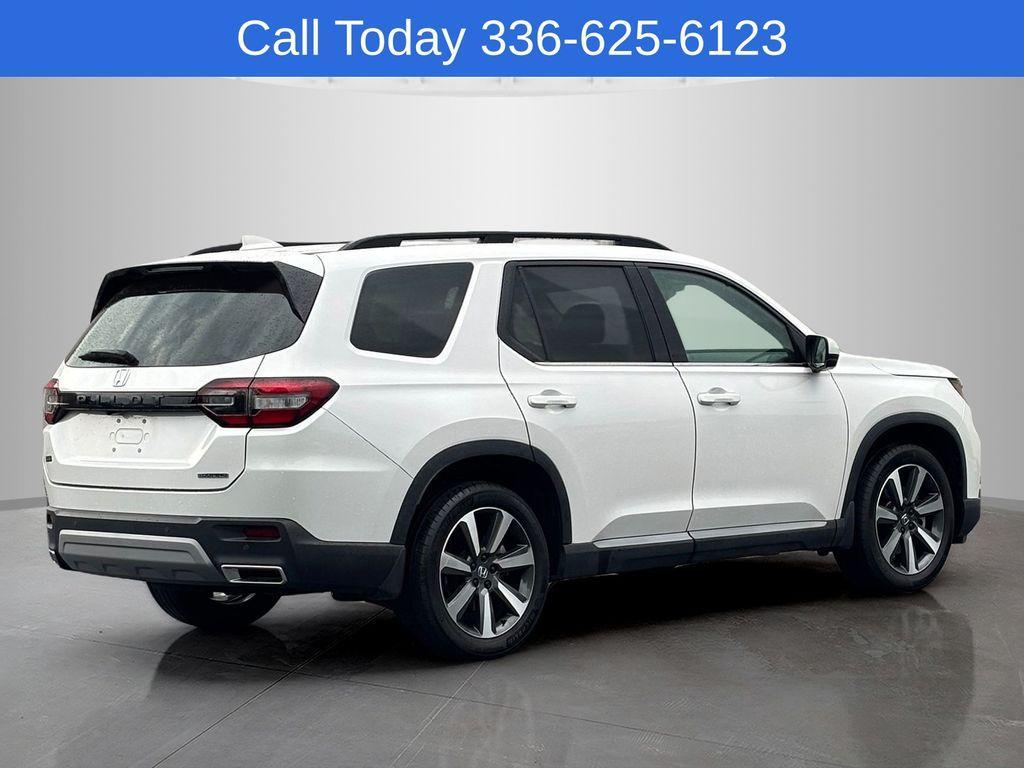 used 2023 Honda Pilot car, priced at $39,784