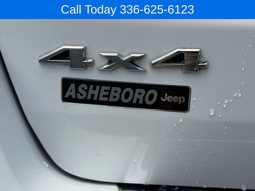 used 2020 Jeep Grand Cherokee car, priced at $19,784