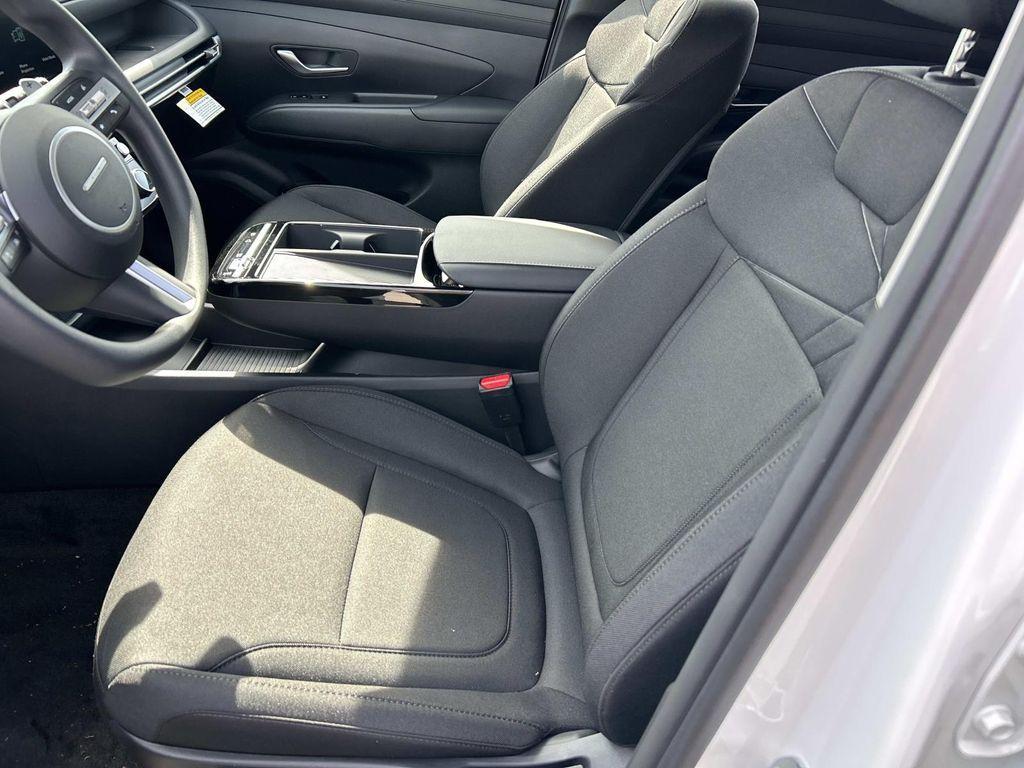 new 2026 Hyundai TUCSON Hybrid car, priced at $31,359