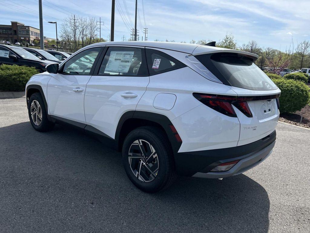 new 2026 Hyundai TUCSON Hybrid car, priced at $31,359