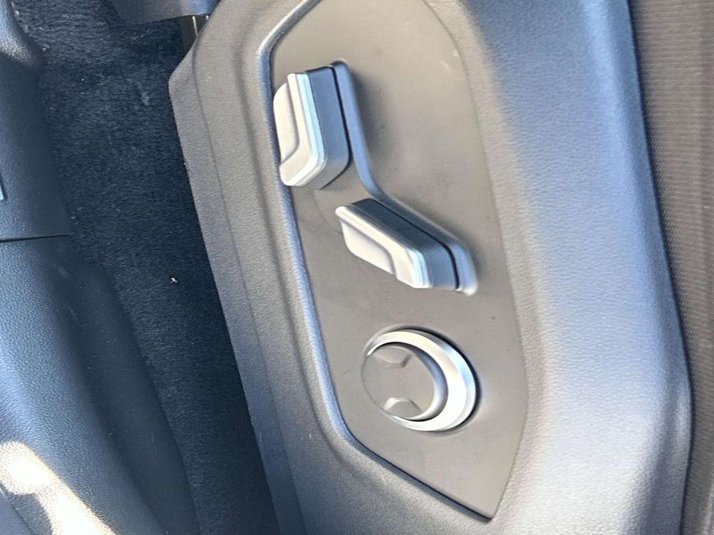 used 2025 Hyundai Santa Fe car, priced at $36,912