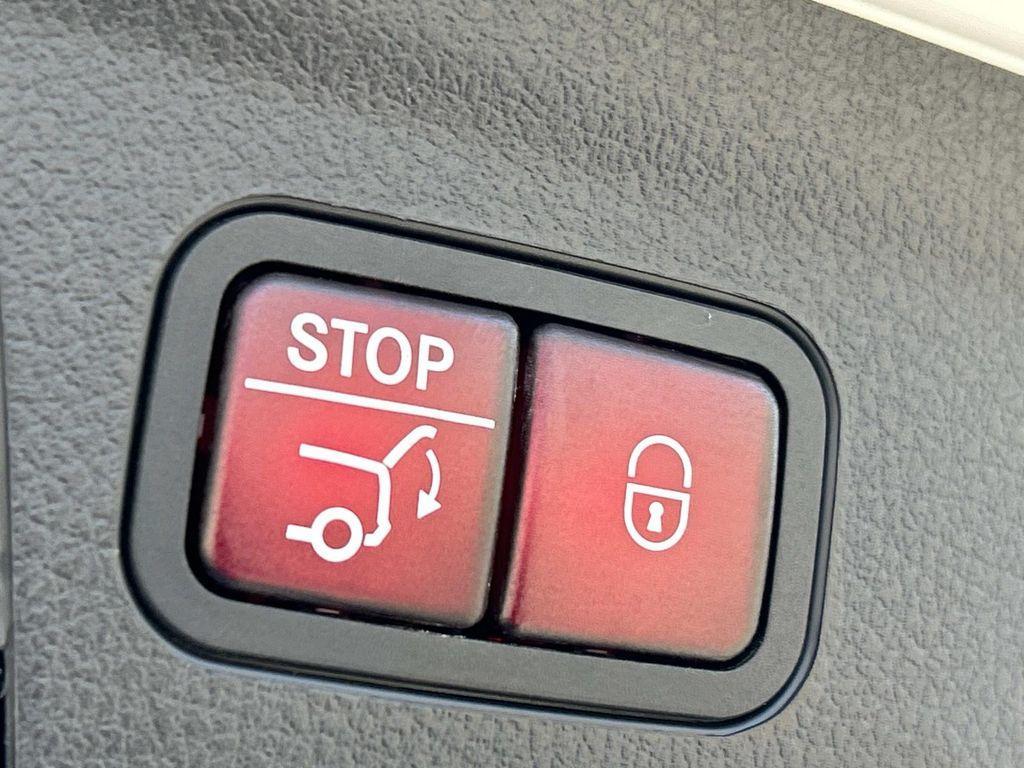 used 2024 Mercedes-Benz GLE 450 Plug-In Hybrid car, priced at $48,902