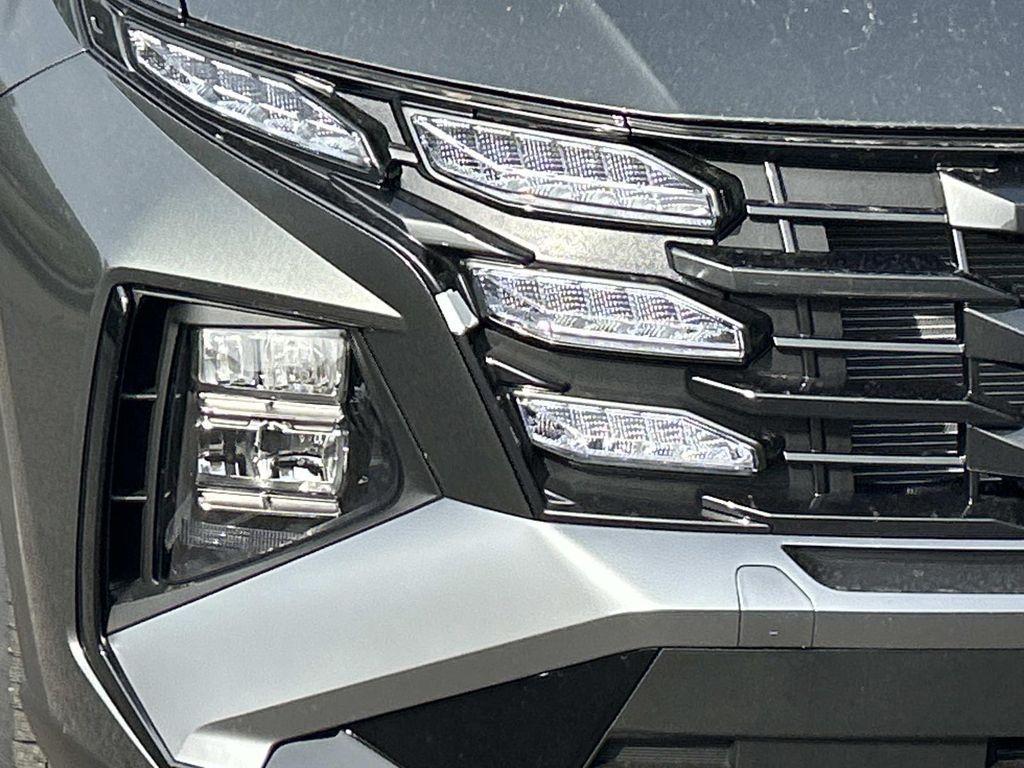 new 2026 Hyundai TUCSON Hybrid car, priced at $32,161