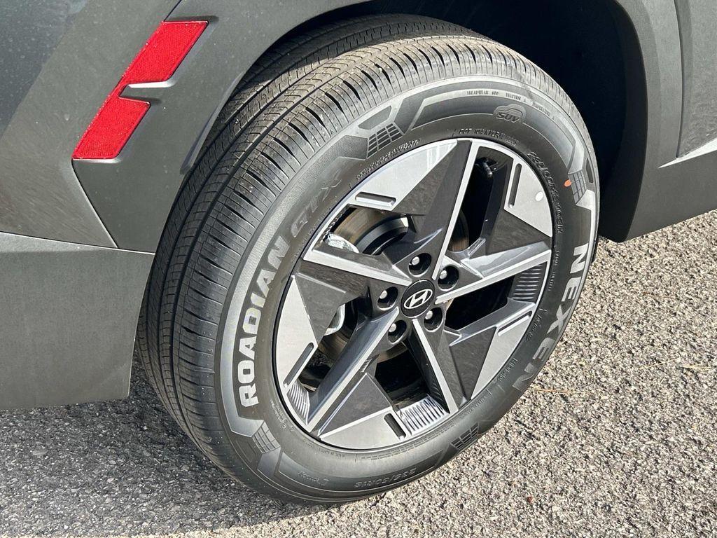 new 2026 Hyundai TUCSON Hybrid car, priced at $32,161