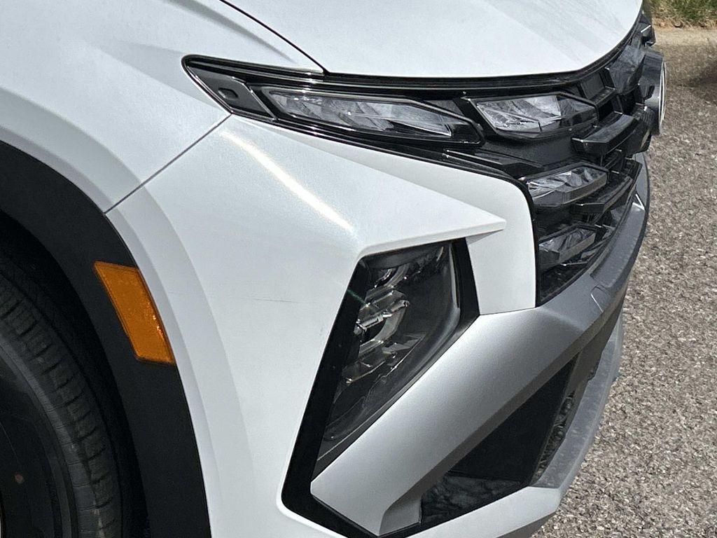 new 2026 Hyundai TUCSON Hybrid car, priced at $32,892