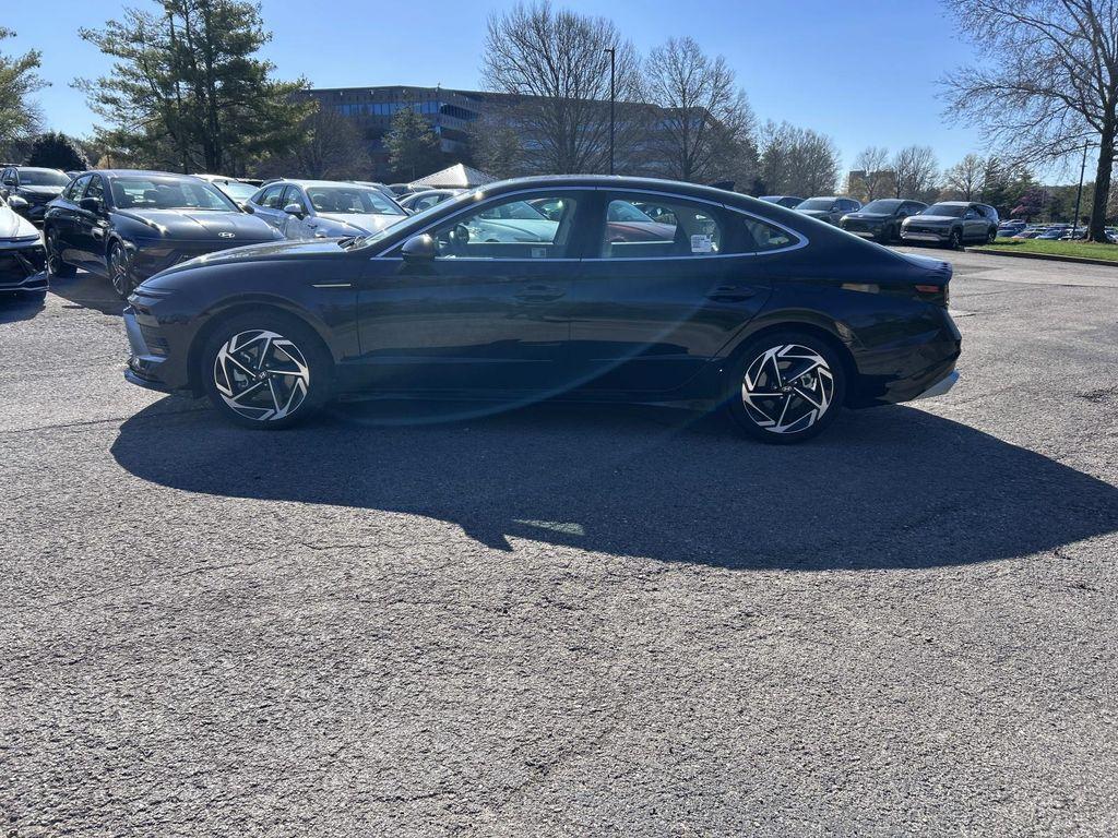 used 2025 Hyundai Sonata car, priced at $27,912