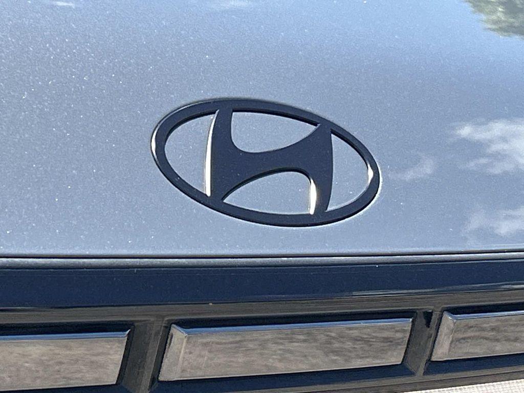 used 2025 Hyundai Santa Fe car, priced at $35,803