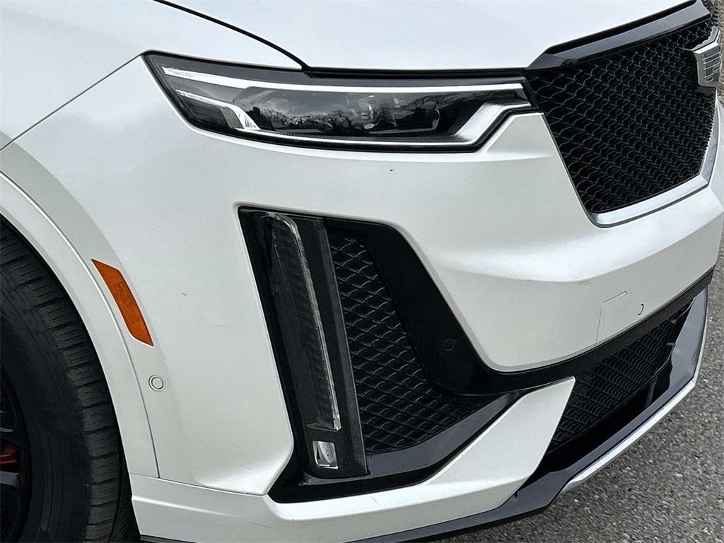 used 2022 Cadillac XT6 car, priced at $38,907