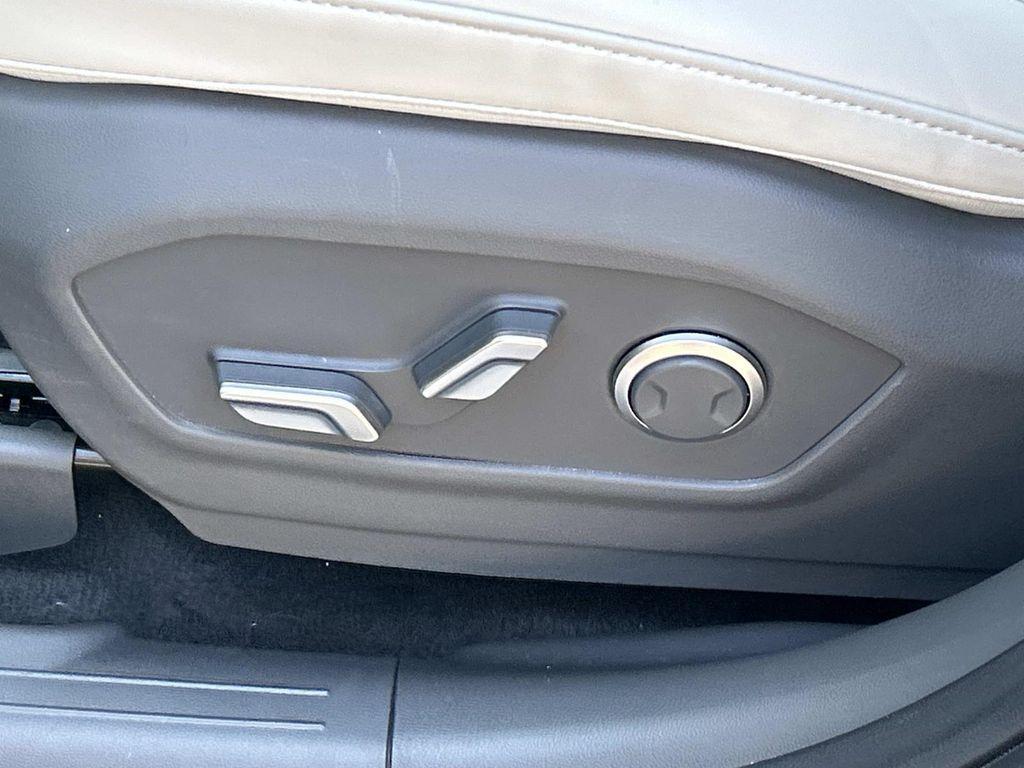 used 2025 Hyundai Santa Fe car, priced at $34,404