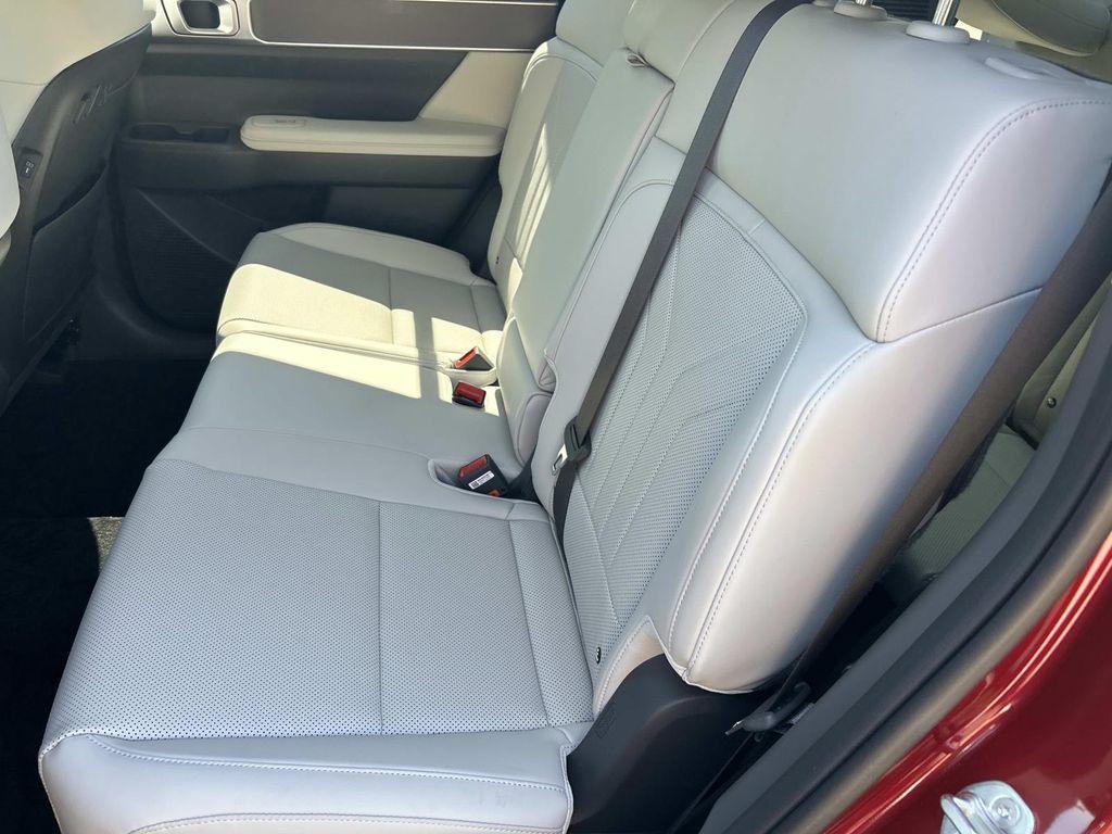 used 2025 Hyundai Santa Fe car, priced at $34,404