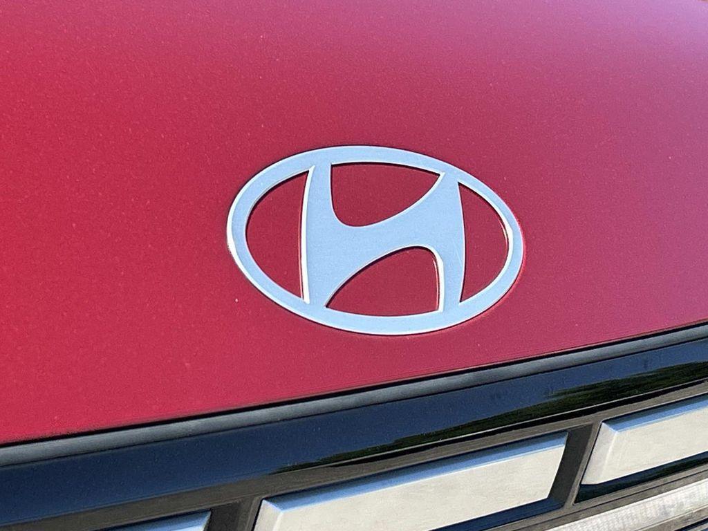 used 2025 Hyundai Santa Fe car, priced at $34,404