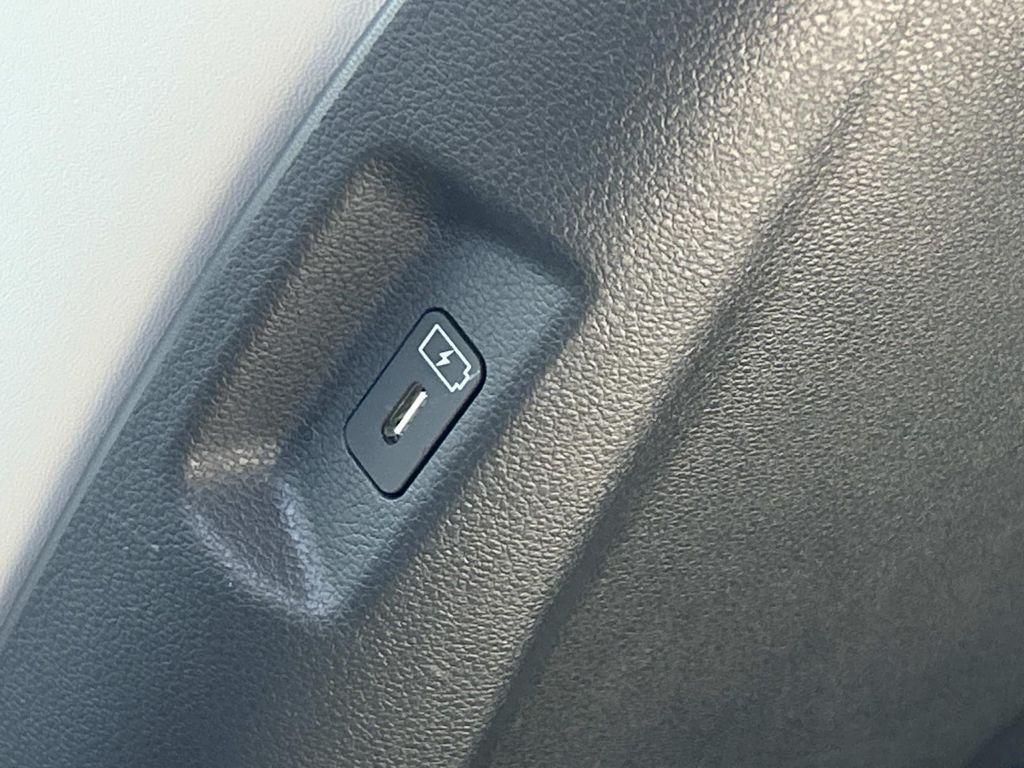 used 2025 Hyundai Santa Fe car, priced at $34,404