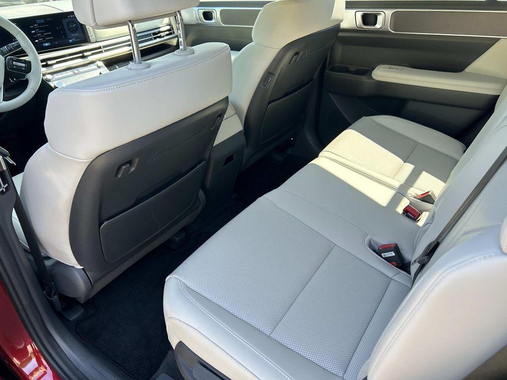 used 2025 Hyundai Santa Fe car, priced at $34,404