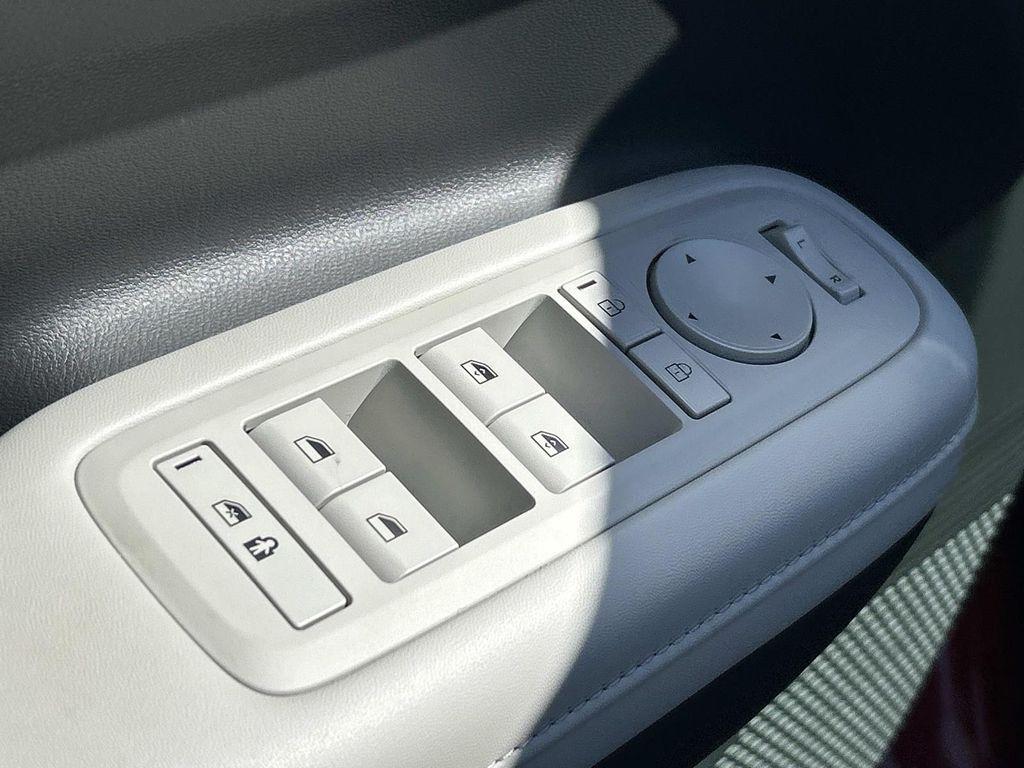 used 2025 Hyundai Santa Fe car, priced at $34,404