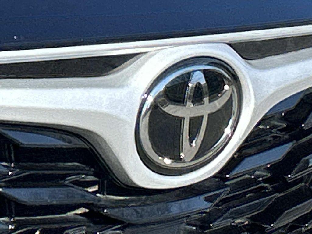 used 2023 Toyota Highlander car, priced at $36,702