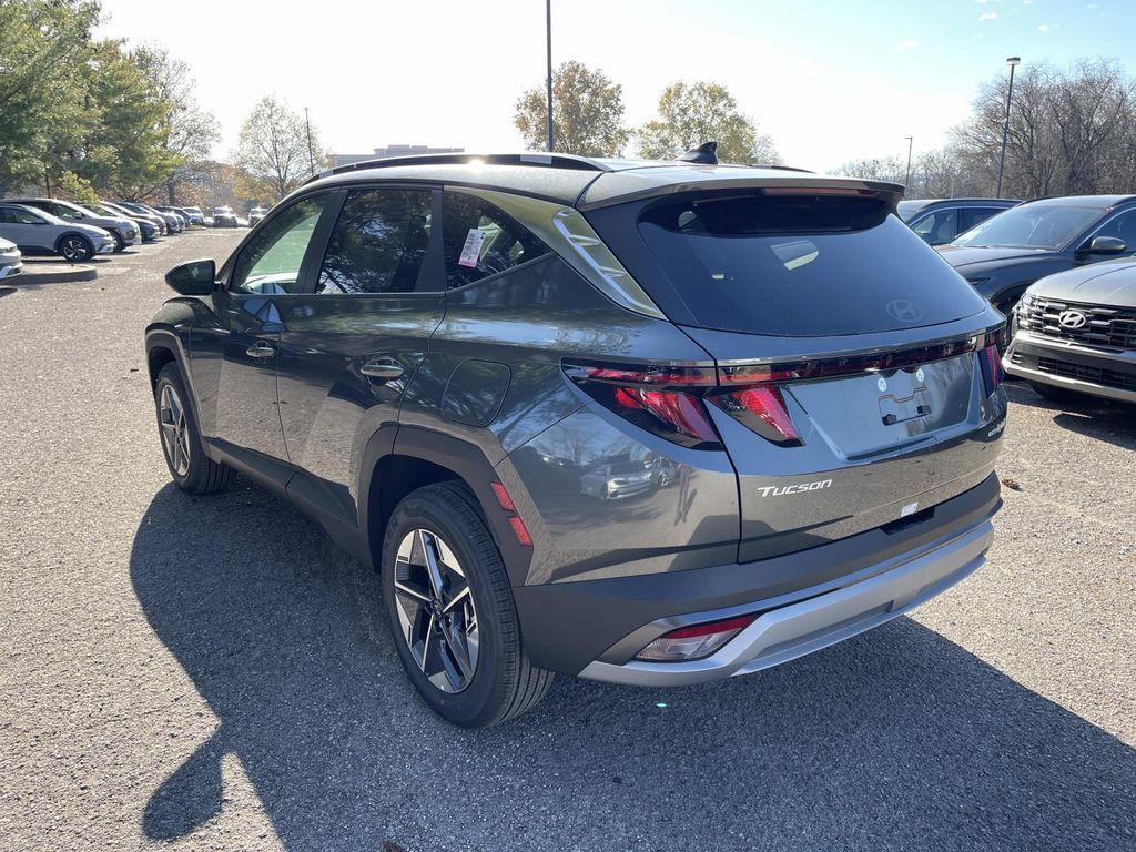 new 2026 Hyundai TUCSON Hybrid car, priced at $31,640