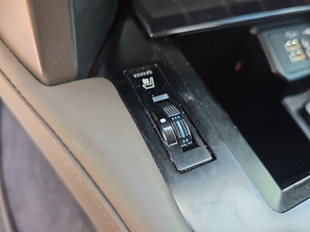 used 2020 Lexus GX 460 car, priced at $42,912