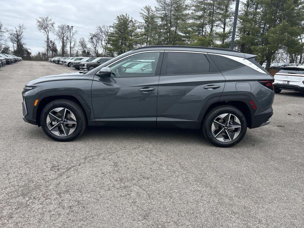 new 2026 Hyundai TUCSON Hybrid car, priced at $32,344