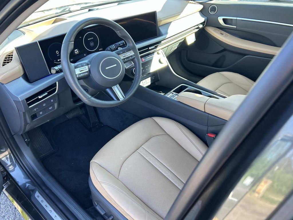 used 2025 Hyundai Sonata Hybrid car, priced at $33,904