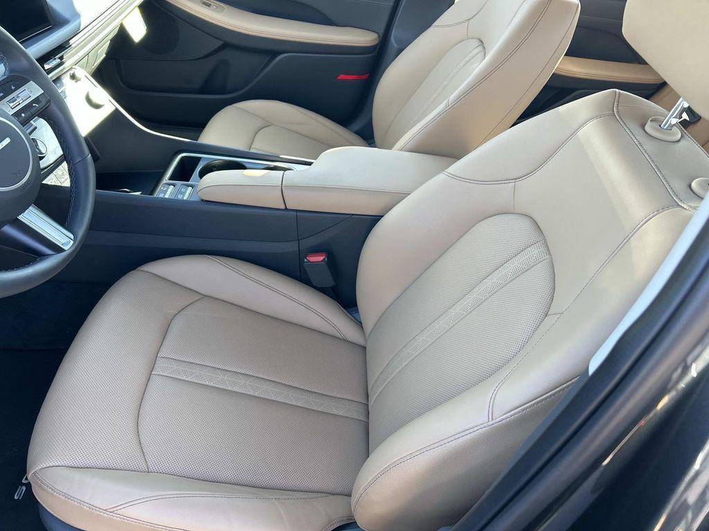 used 2025 Hyundai Sonata Hybrid car, priced at $33,904