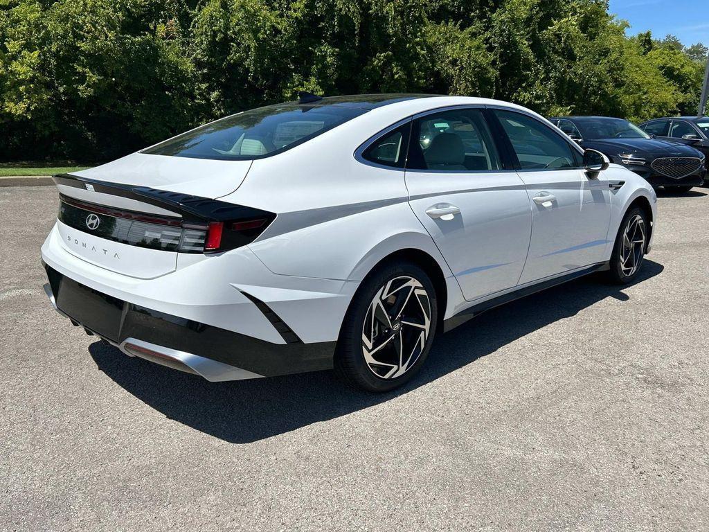new 2025 Hyundai Sonata car, priced at $30,111
