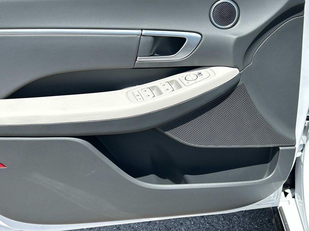 new 2025 Hyundai Sonata car, priced at $30,111