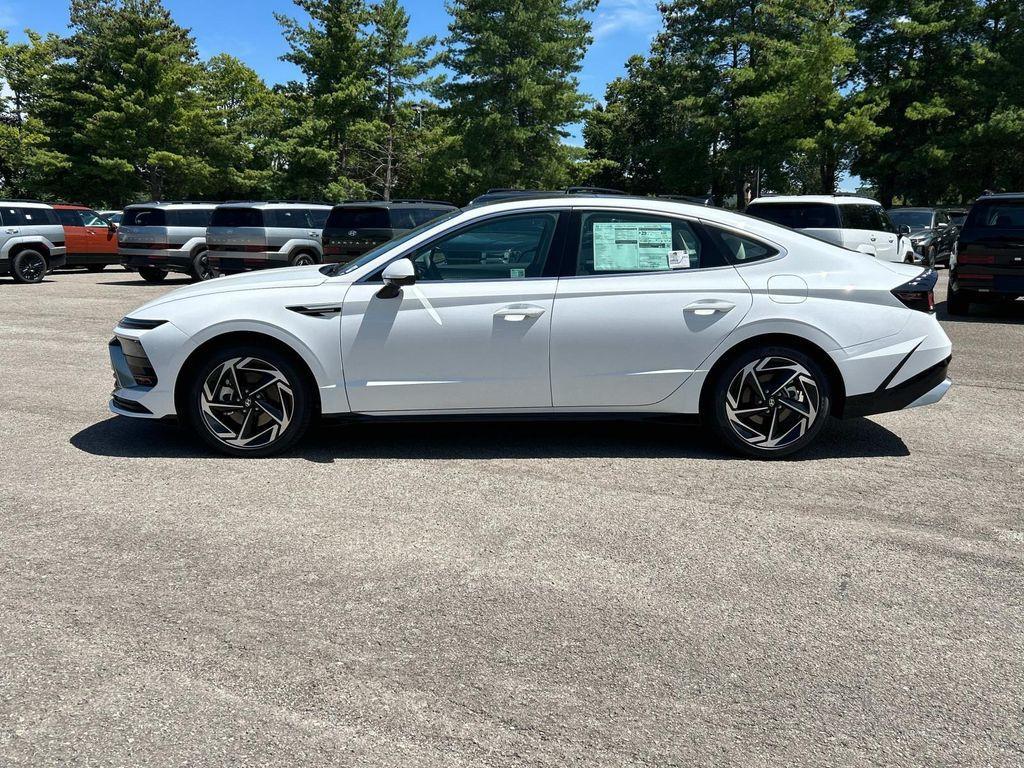 new 2025 Hyundai Sonata car, priced at $30,111