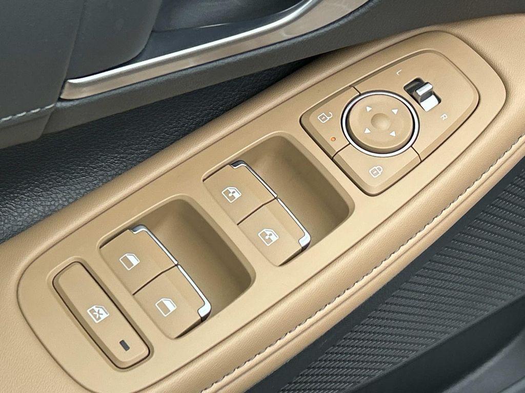 used 2025 Hyundai Sonata Hybrid car, priced at $34,800
