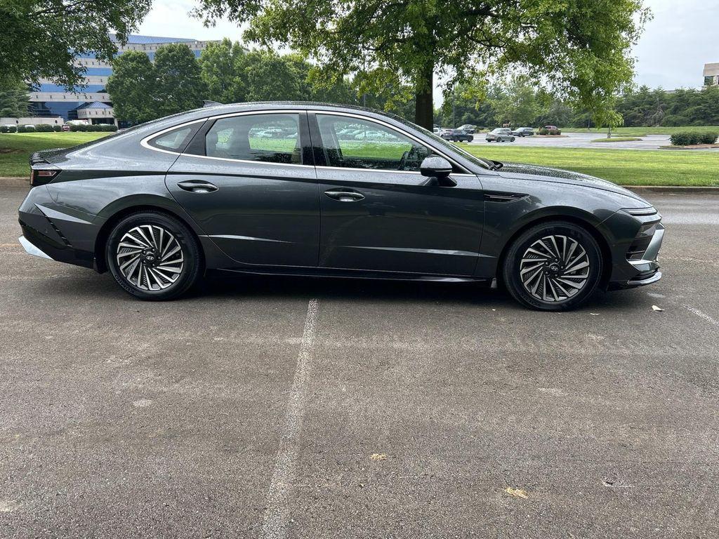 used 2025 Hyundai Sonata Hybrid car, priced at $34,800