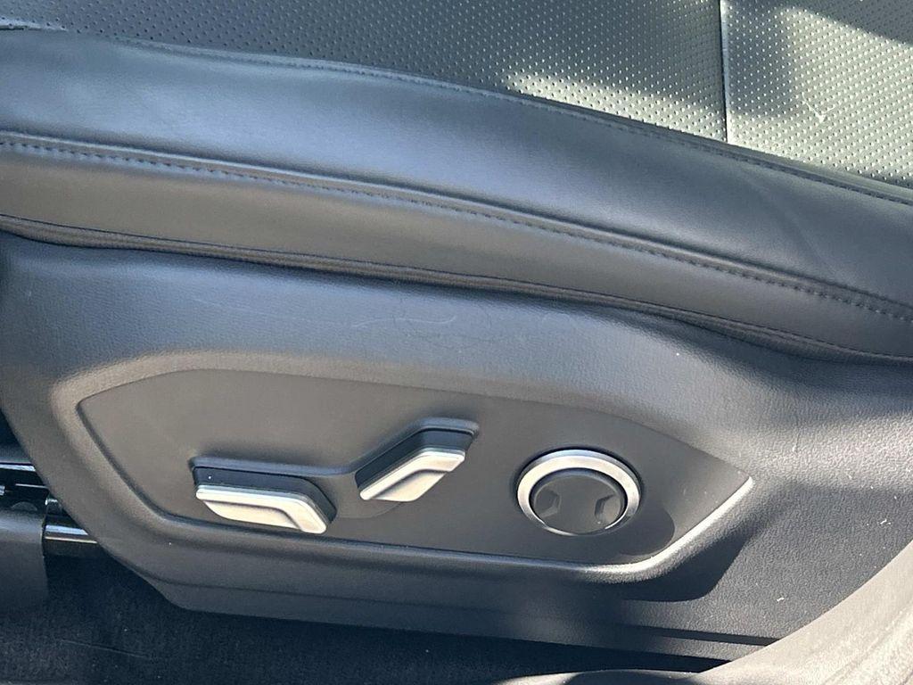 used 2025 Hyundai Santa Fe car, priced at $34,703