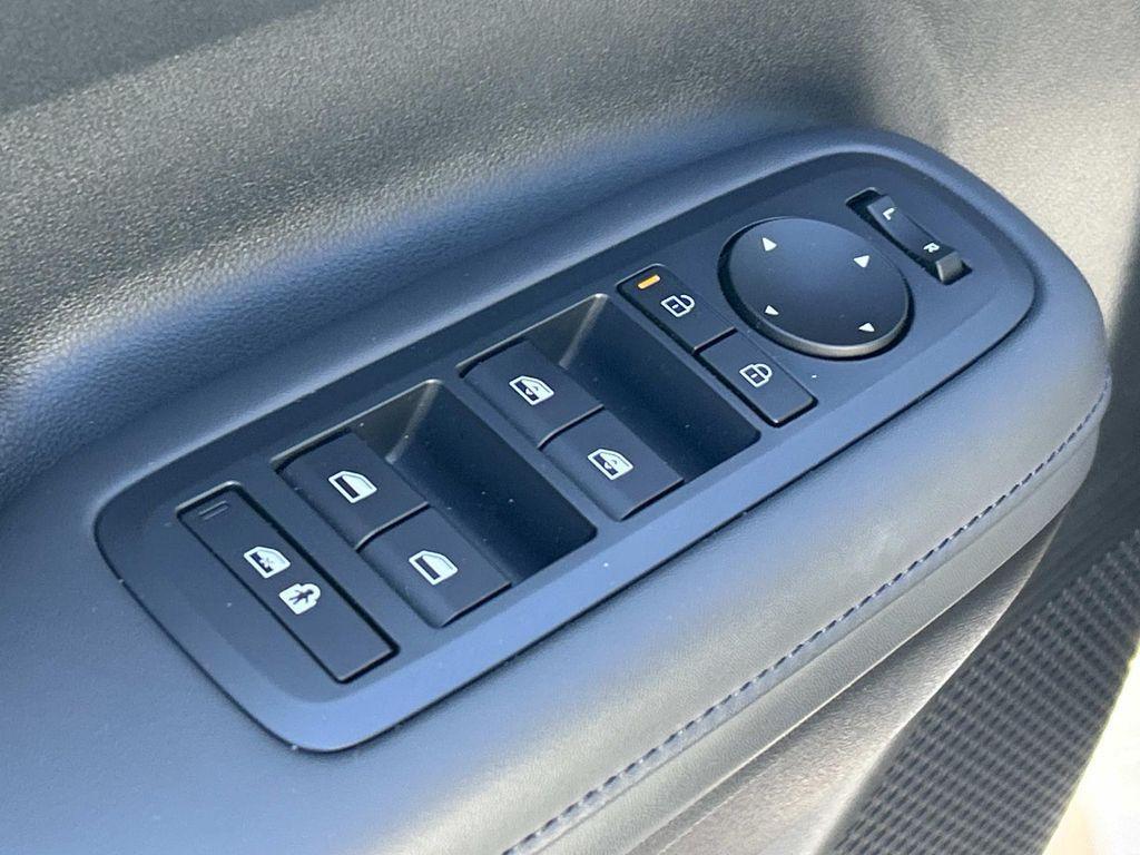 used 2025 Hyundai Santa Fe car, priced at $34,703