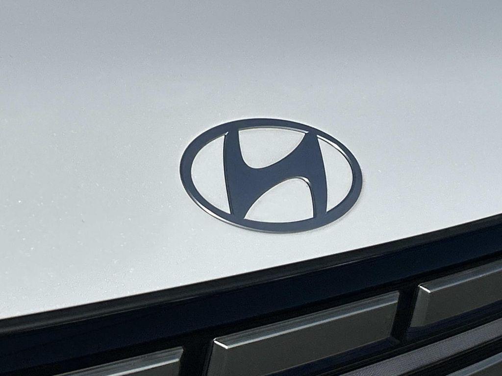 used 2025 Hyundai Santa Fe car, priced at $34,703