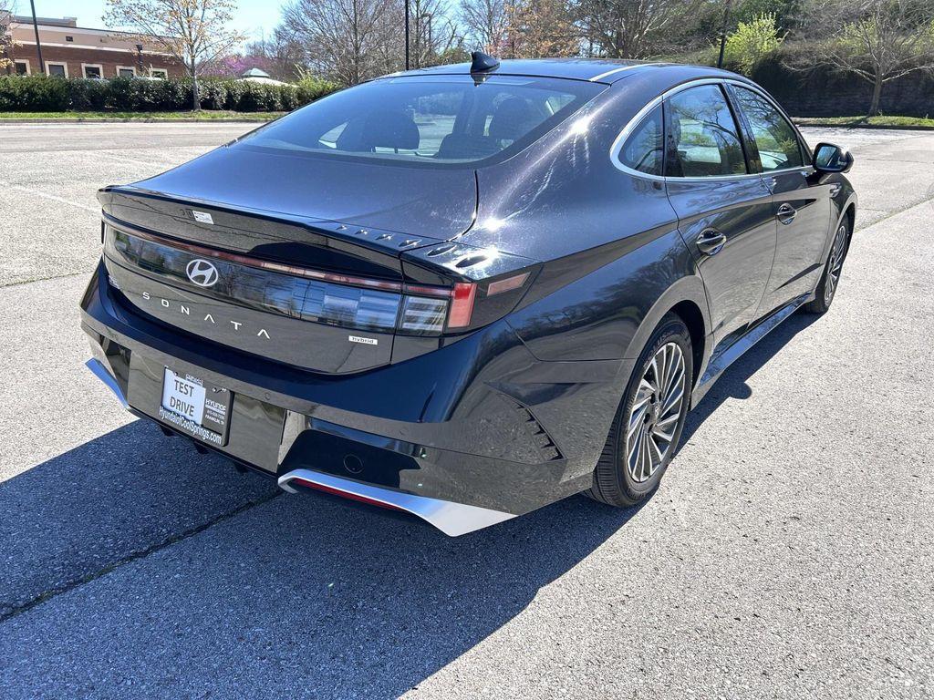 used 2024 Hyundai Sonata Hybrid car, priced at $29,907