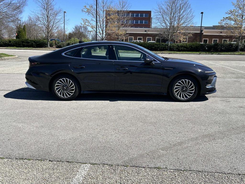 used 2024 Hyundai Sonata Hybrid car, priced at $29,907