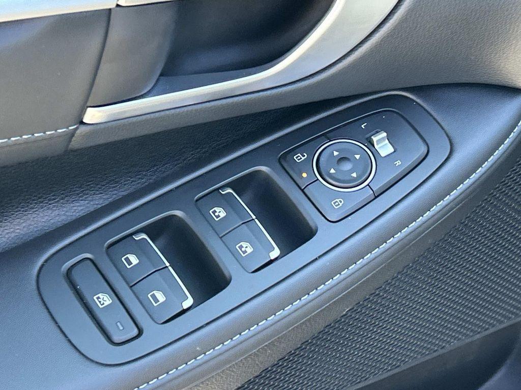 used 2024 Hyundai Sonata Hybrid car, priced at $29,907