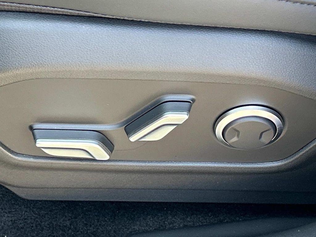 new 2026 Hyundai SANTA FE HEV car, priced at $37,880