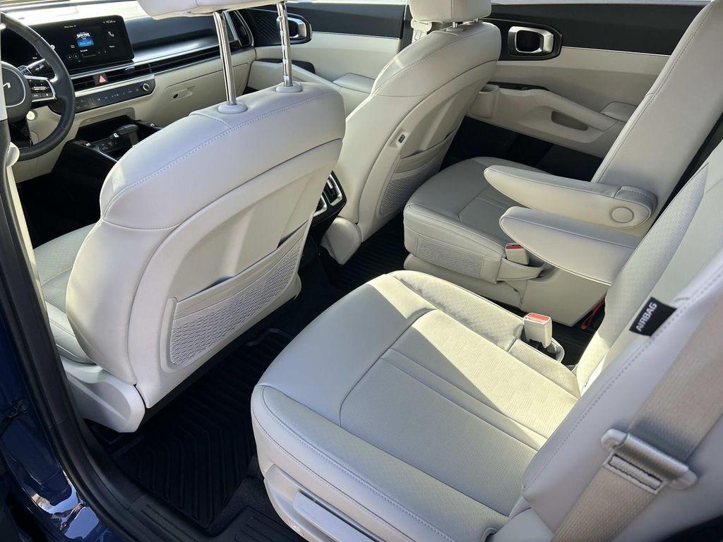 used 2025 Kia Sorento car, priced at $32,903