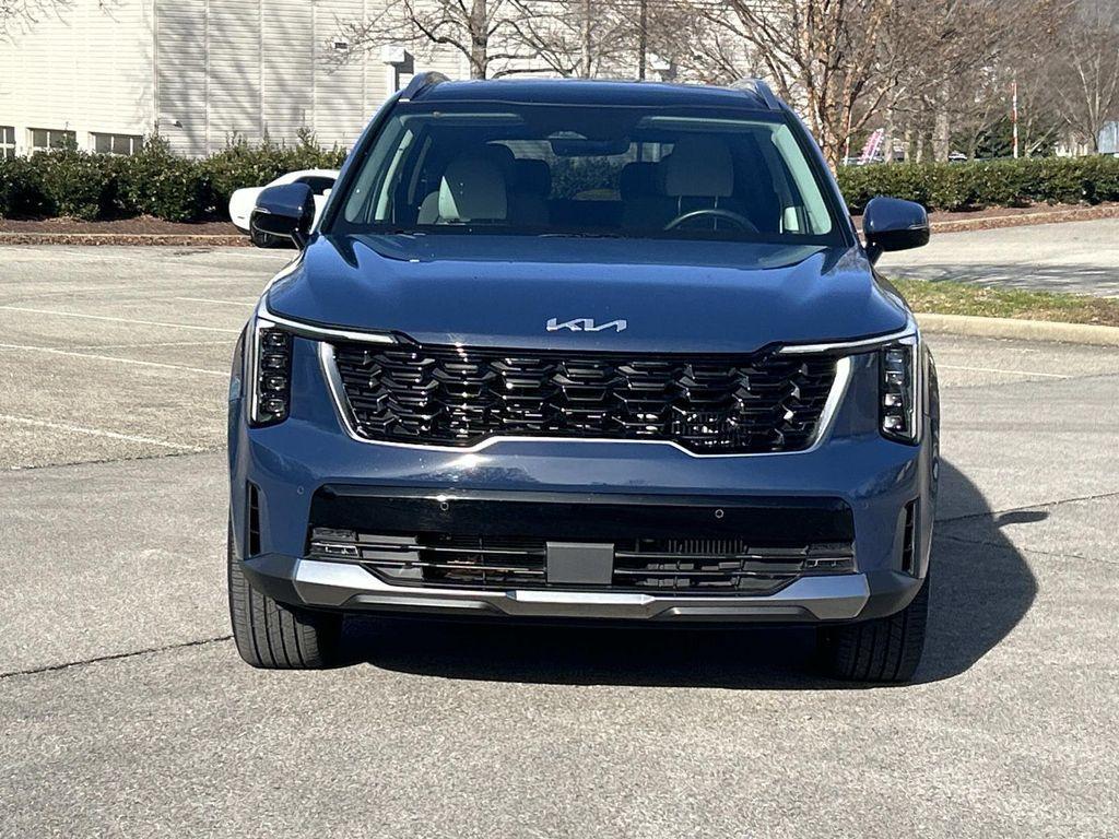used 2025 Kia Sorento car, priced at $32,903