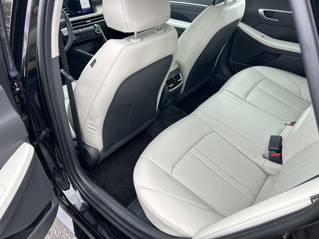 used 2024 Hyundai Sonata Hybrid car, priced at $32,402
