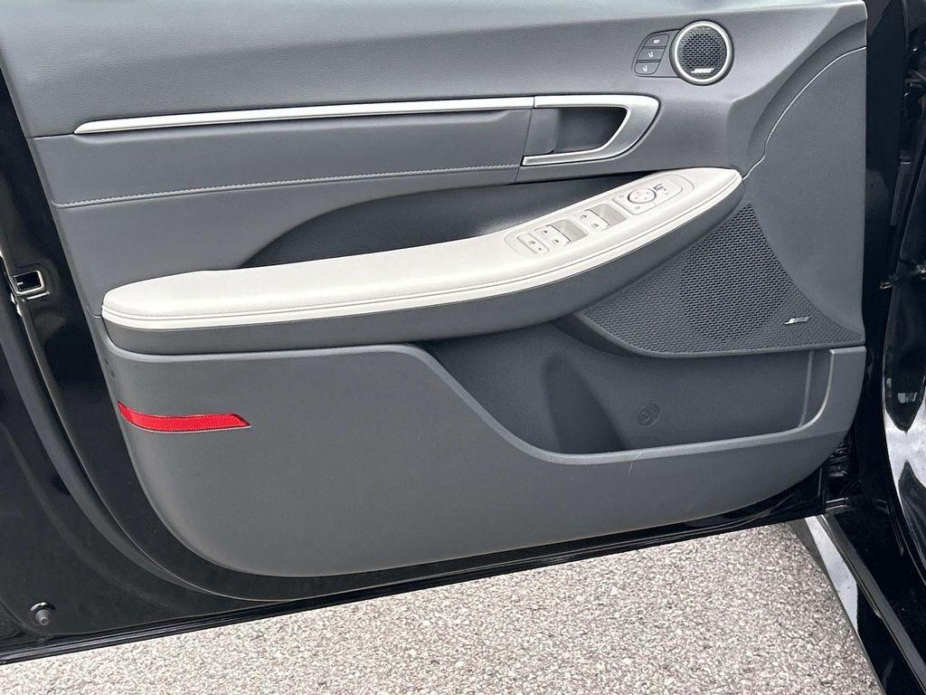 used 2024 Hyundai Sonata Hybrid car, priced at $32,402