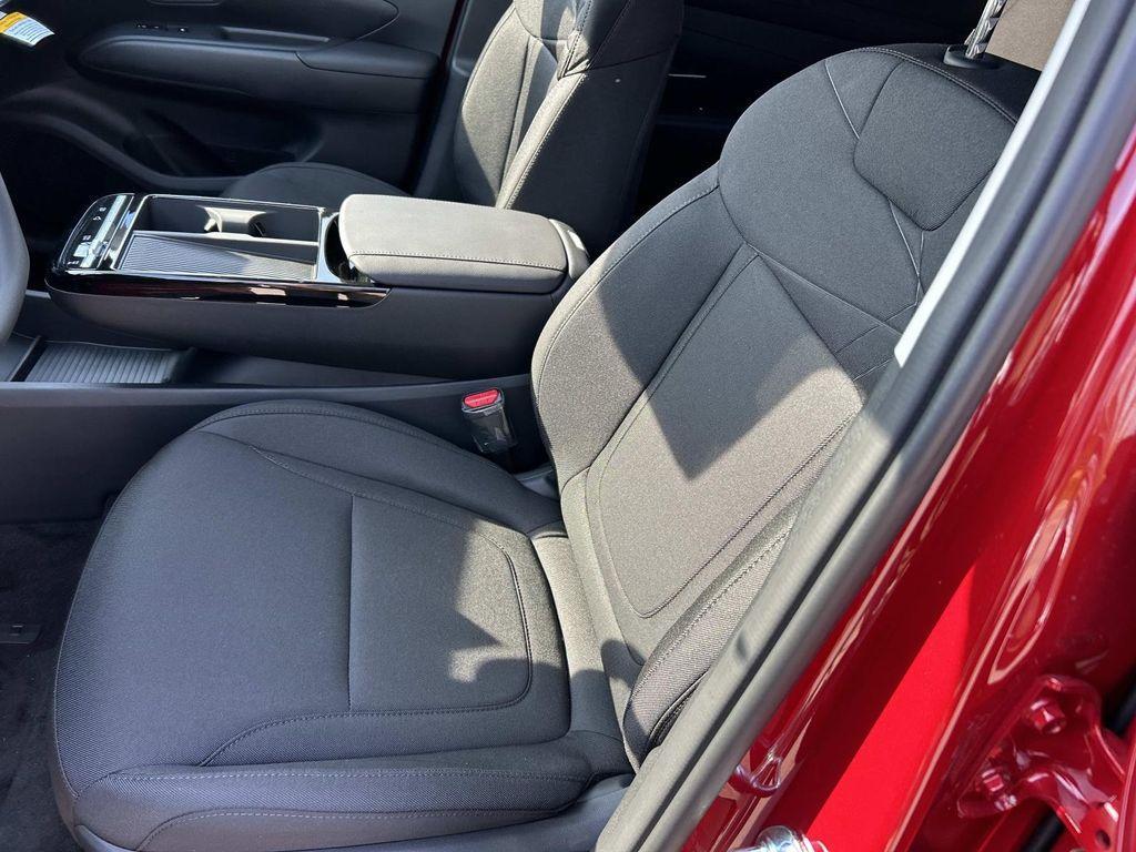 new 2026 Hyundai TUCSON Hybrid car, priced at $32,623