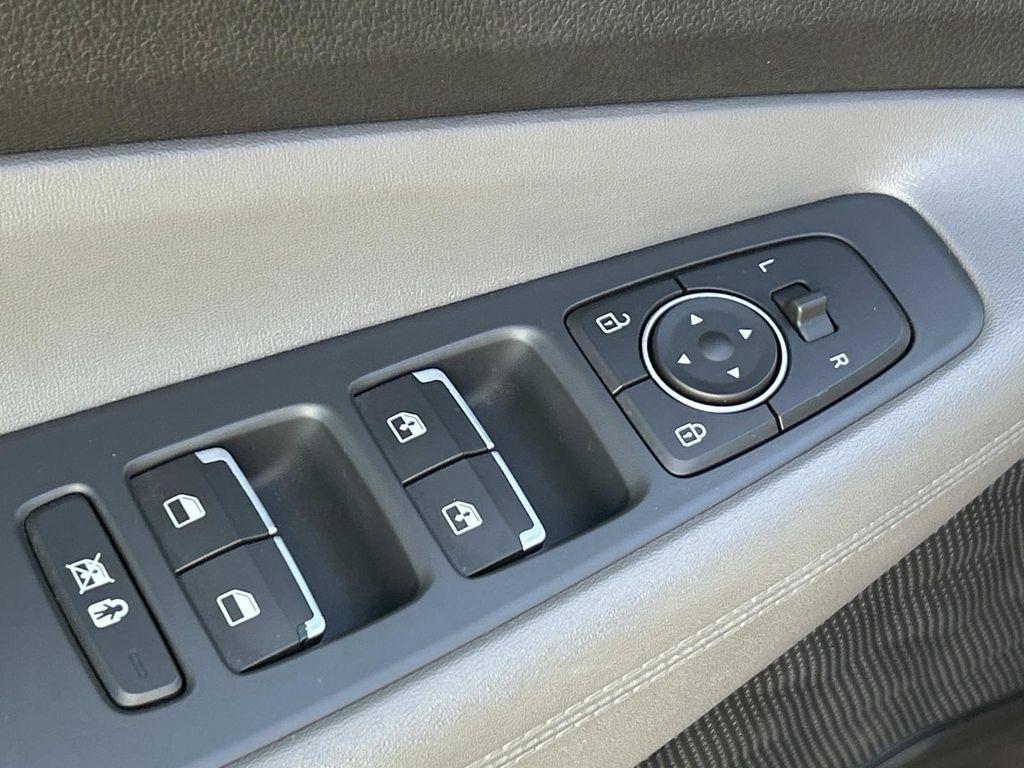 used 2020 Hyundai Santa Fe car, priced at $15,914