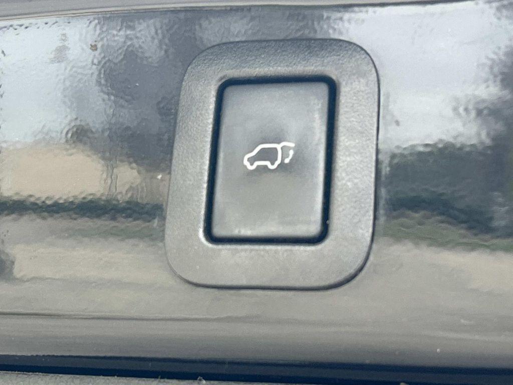 used 2018 Toyota Highlander car, priced at $23,903