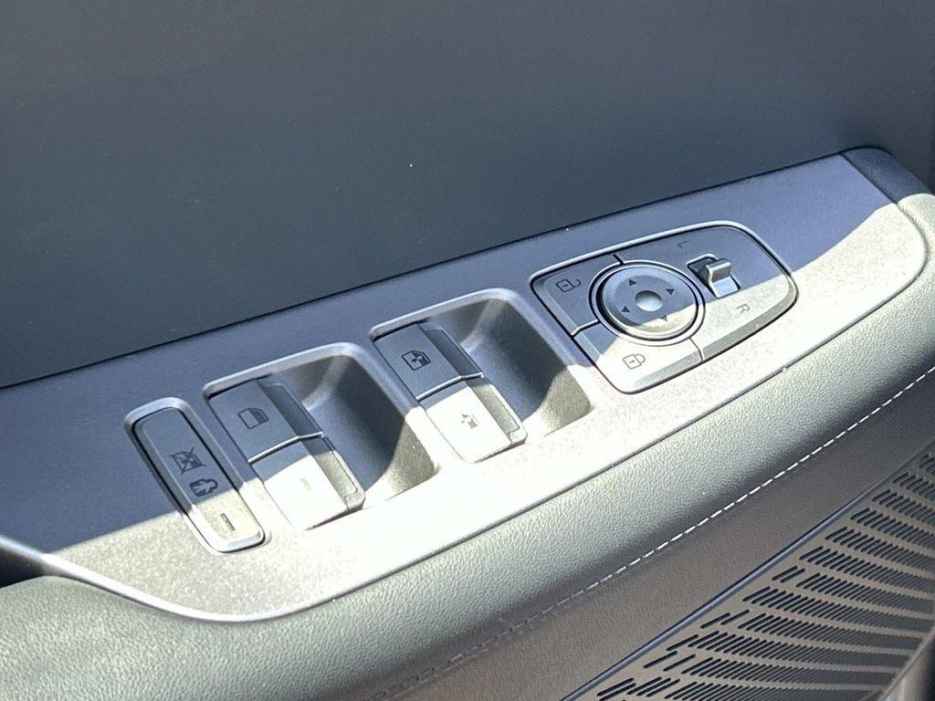 used 2025 Hyundai Palisade car, priced at $42,802