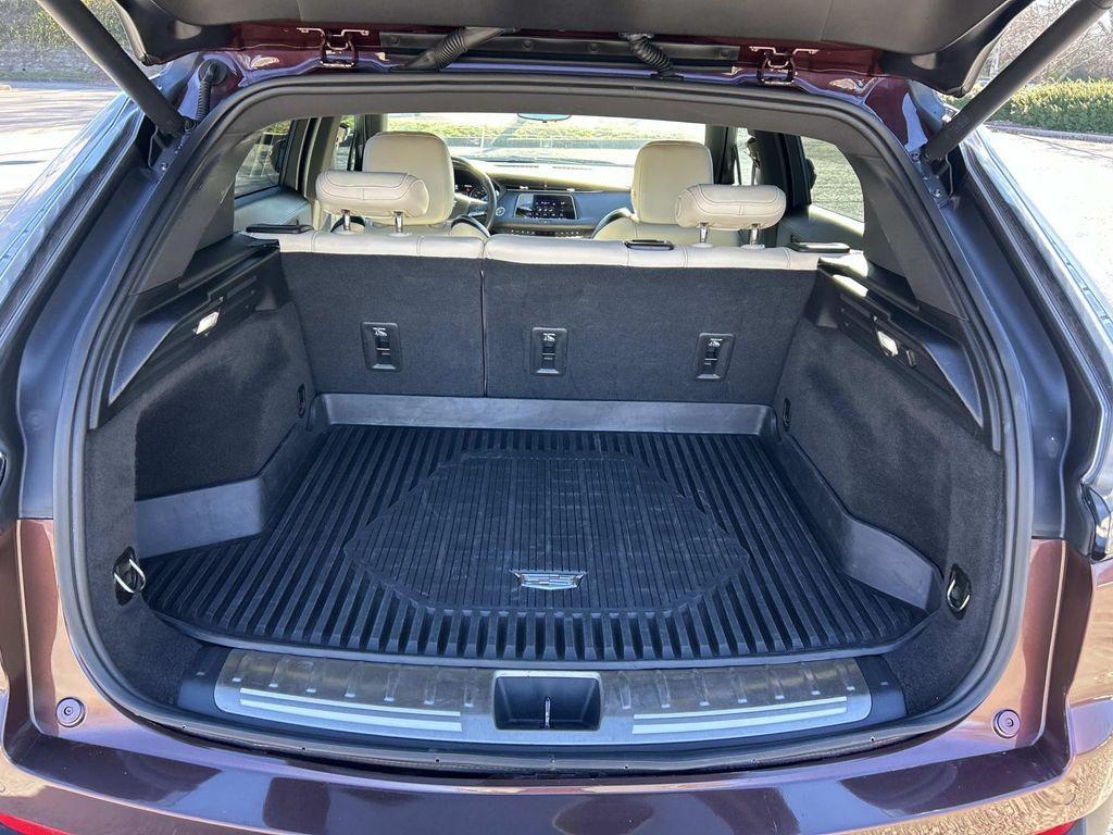 used 2023 Cadillac XT4 car, priced at $26,904